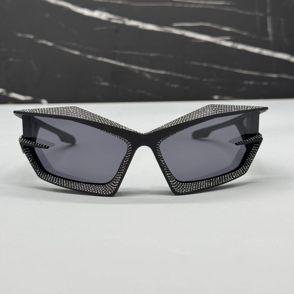 NEW GV40082I 02A GIVENCHY MATTE BLACK WITH STONES WOMEN GIVENCHY SUNGLASSES - Picture 3 of 12